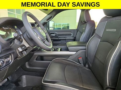 Used 2025 RAM 2500 Laramie w/ Night Edition AWD/4WD image 9