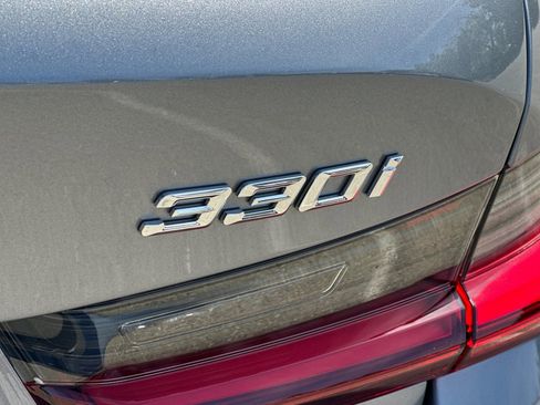 Used 2025 BMW 330i Sedan w/ Convenience Package image 38