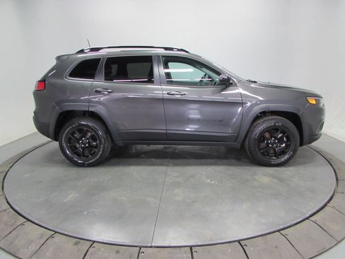 Used 2022 Jeep Cherokee Latitude w/ Sun & Sound Group image 8