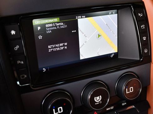 Used 2018 Jaguar F-TYPE Coupe RWD image 13