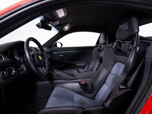 Used 2023 Porsche 718 Cayman GT4 RS image 21