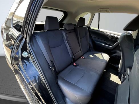 Used 2023 Toyota RAV4 LE AWD/4WD image 25