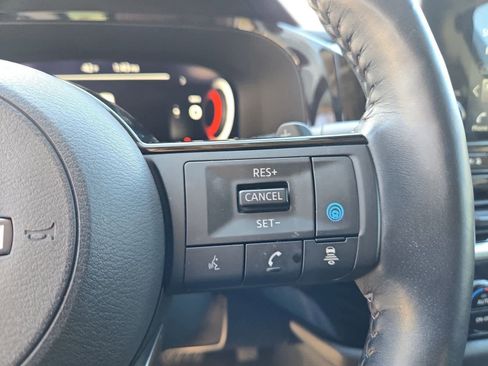 Used 2022 Nissan Pathfinder Platinum w/ Cargo Package image 25