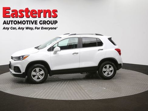 Used 2020 Chevrolet Trax LT w/ LT Convenience Package image 57