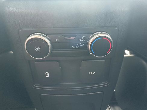 Used 2023 Ford Explorer XLT w/ Equipment Group 202A image 32