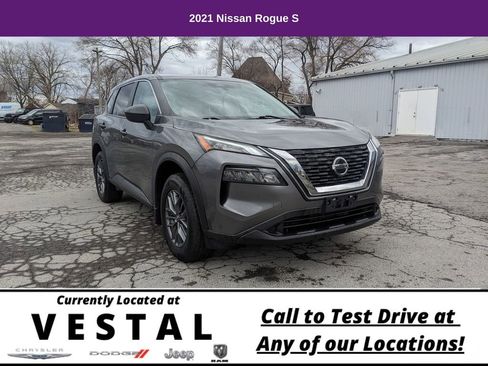 Used 2021 Nissan Rogue S image 1