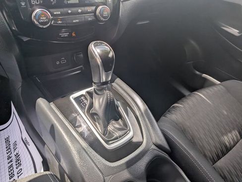 Certified 2020 Nissan Rogue SV AWD/4WD image 20