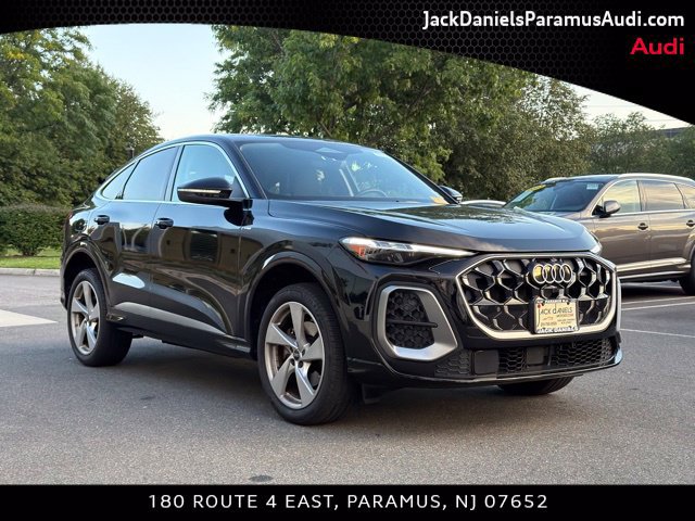 Certified 2025 Audi Q5 Premium Plus w/ Premium Plus AWD/4WD image 3