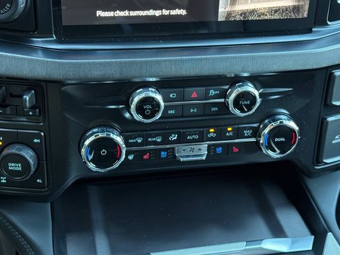 New 2026 Ford F250 Platinum image 19