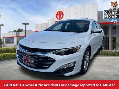 Used 2024 Chevrolet Malibu LT FWD image 2