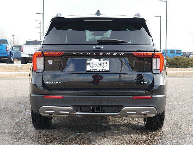 New 2026 Ford Explorer Active w/ Active Comfort Package AWD/4WD image 4
