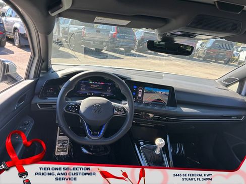 Used 2024 Volkswagen Golf R image 27