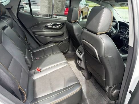Used 2023 GMC Terrain AT4 AWD/4WD image 14