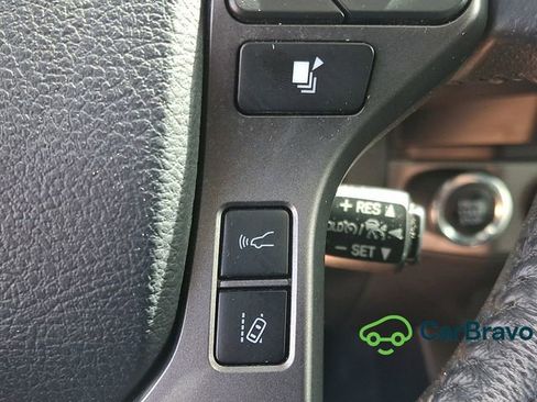 Used 2019 Toyota Tacoma TRD Sport AWD/4WD image 24