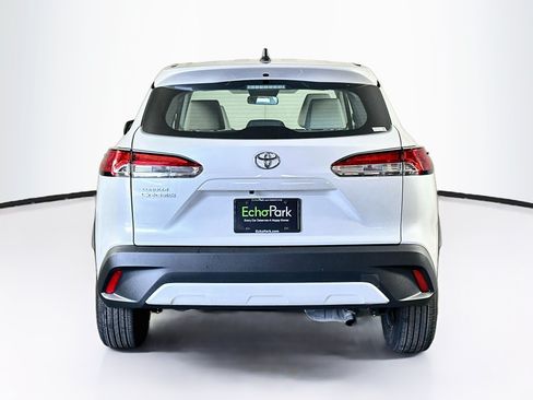 Used 2025 Toyota Corolla Cross L FWD image 7