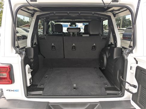 Used 2021 Jeep Wrangler Unlimited Rubicon 4xe w/ Safety Group AWD/4WD image 13