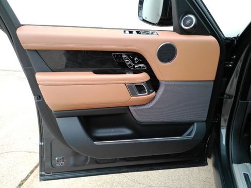 Used 2021 Land Rover Range Rover Autobiography AWD/4WD image 11