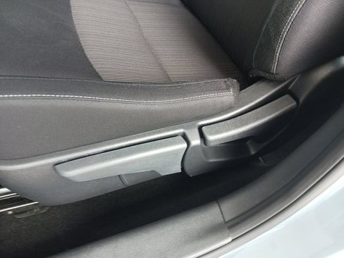 Used 2025 Nissan Sentra SV FWD image 29