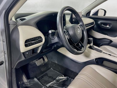 Used 2024 Honda HR-V EX-L image 9