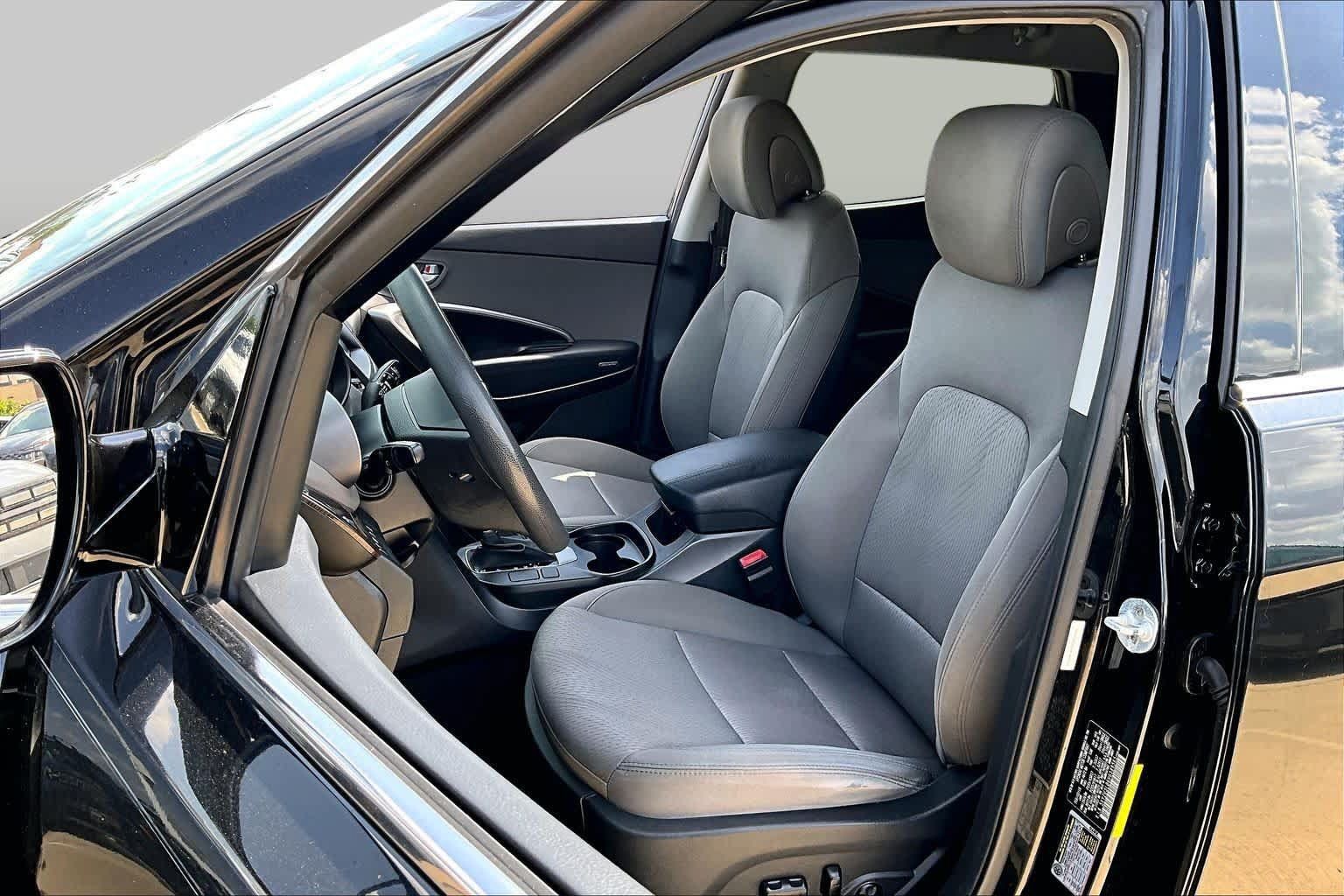 Used 2017 Hyundai Santa Fe Sport FWD image 8