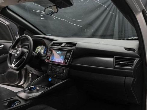 Used 2022 Nissan Leaf S Plus image 18