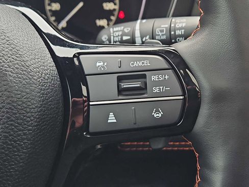 Certified 2025 Honda Pilot TrailSport image 24