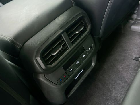 Used 2023 Honda Pilot Touring image 27