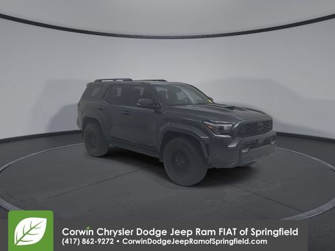 Used 2025 Toyota 4Runner TRD Sport Premium w/ Tow Technology Package AWD/4WD image 3