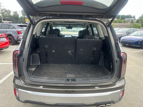 Certified 2023 Kia Telluride EX w/ EX Captain's Chair Package AWD/4WD image 8