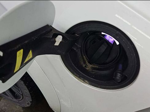 Certified 2023 Volvo XC90 T8 Plus w/ Protection Package Premier image 31