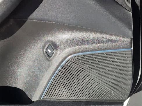 Used 2022 Acura MDX FWD image 32