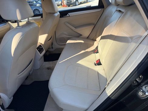 Used 2013 Volkswagen Passat 2.5 SE image 15