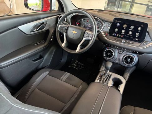 Used 2025 Chevrolet Blazer LT FWD image 36