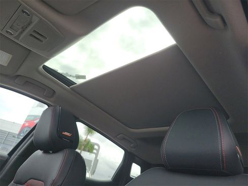 New 2026 Nissan Kicks SR w/ SR Premium Package image 11