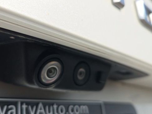 Used 2021 Chevrolet Tahoe High Country w/ Premium Package image 22