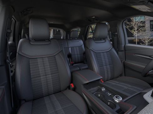 New 2026 Ford Explorer ST-Line w/ ST-Line Street Pack AWD/4WD image 10