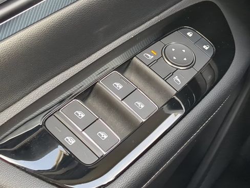 Certified 2025 Nissan Murano SL AWD/4WD image 23