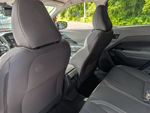 Certified 2026 Subaru Crosstrek 2.5i Premium AWD/4WD image 19