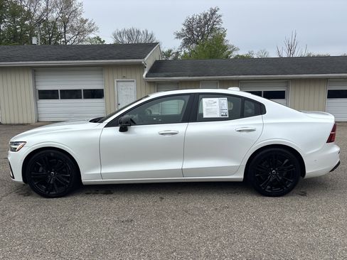 Used 2024 Volvo S60 B5 Plus w/ Climate Package AWD/4WD image 48
