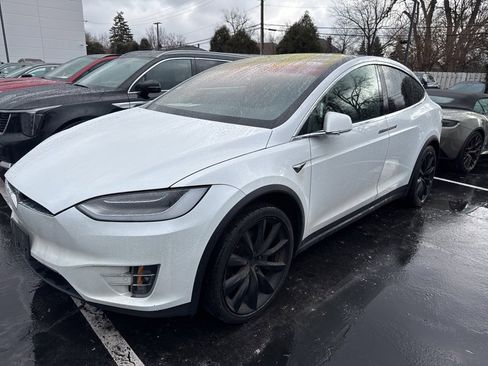 Used 2021 Tesla Model X Long Range image 2
