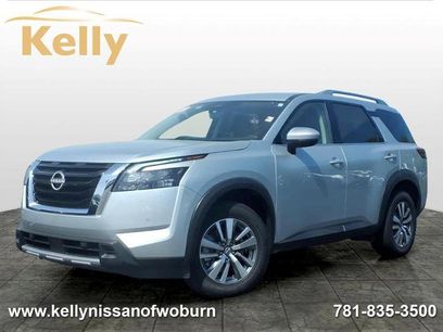 Certified 2025 Nissan Pathfinder SL