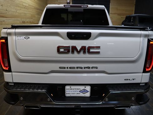 Used 2022 GMC Sierra 1500 SLT w/ SLT Premium Plus Package AWD/4WD image 4