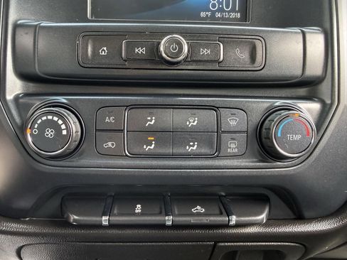 Used 2018 Chevrolet Silverado 1500 Custom w/ Custom Convenience Package RWD image 38
