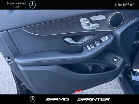 Used 2020 Mercedes-Benz GLC 300 4MATIC image 12