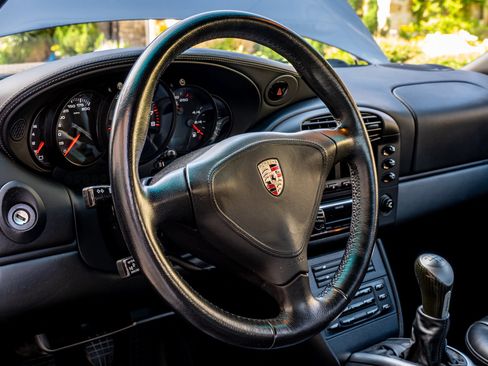 Used 2001 Porsche 911 Turbo AWD/4WD image 45