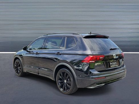 Used 2021 Volkswagen Tiguan SE R-Line FWD image 4