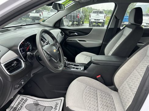 Used 2024 Chevrolet Equinox LS AWD/4WD image 22