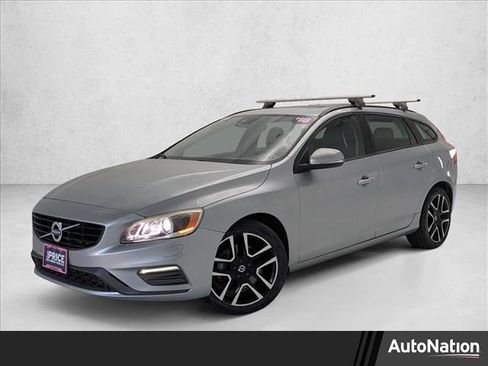 Used 2018 Volvo V60 T5 Dynamic w/ Vision Package image 1