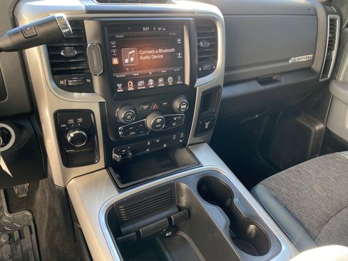 Used 2017 RAM 2500 Big Horn image 17