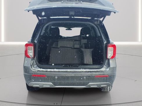 Certified 2023 Ford Explorer XLT w/ Equipment Group 202A image 7
